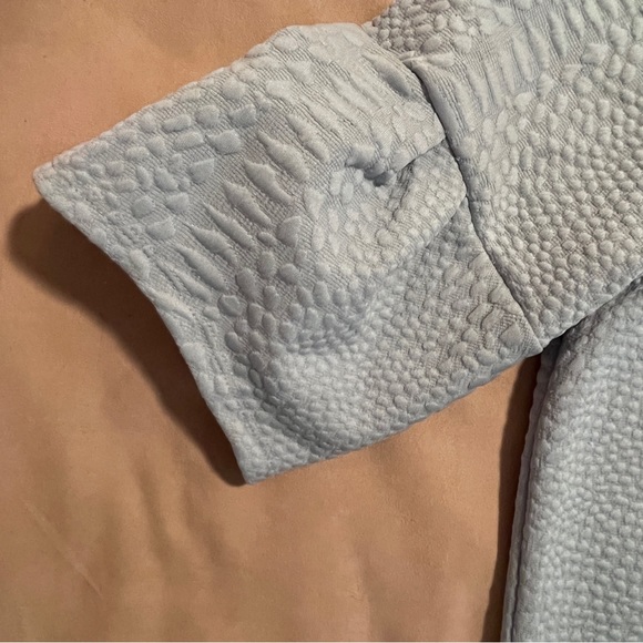 Women’s Guess embossed croc pattern cropped top in ice blue - Picture 6 of 8